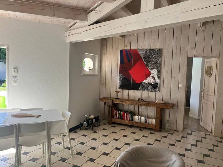 Location de vacances pour 9 personnes, avec Jacuzzi et Terrasse ainsi que Jardin et Piscine à Rivedoux-Plage - 4
