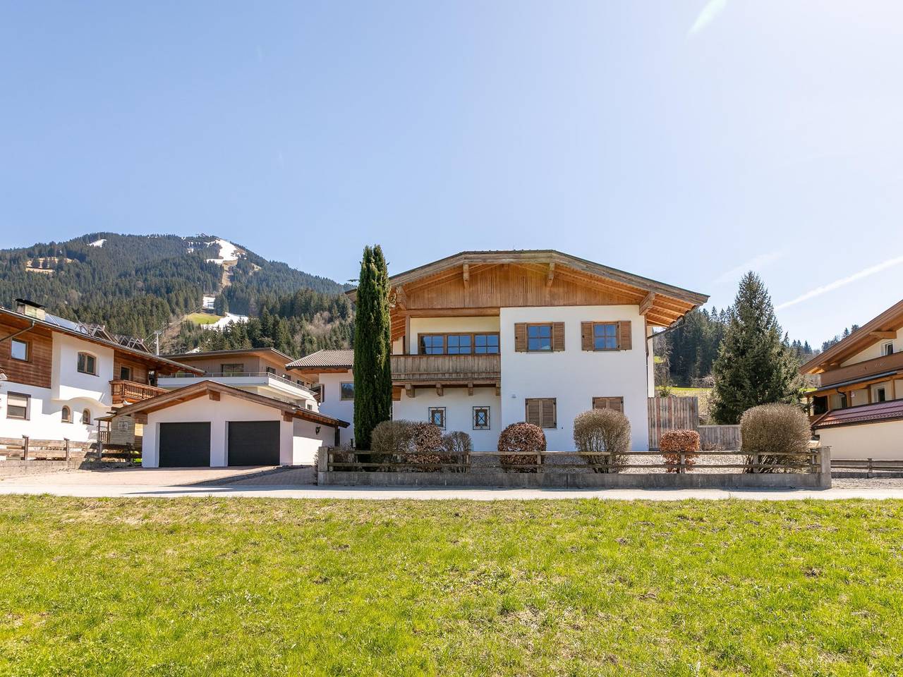 Ganze Wohnung, Große Ferienwohnung direkt am Skilift in Westendorf (Tirol), Kaisergebirge