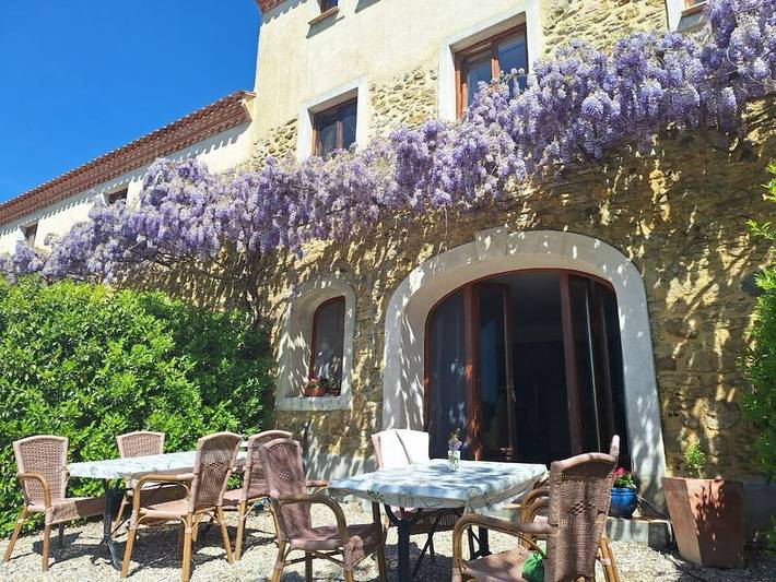 Location de vacances pour 10 personnes, avec terrasse et piscine, animaux acceptés à Sonnac-sur-l'Hers