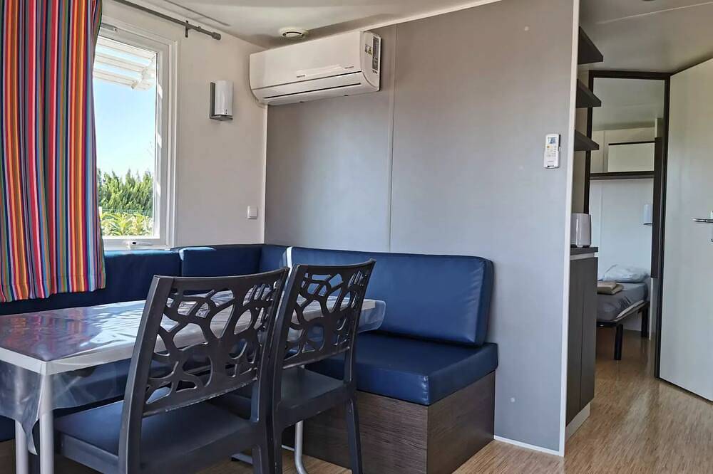 Les Favards campsites**** - Mobil Home Confort 3 rooms 6 people Air-conditioned in Violès, Vaucluse