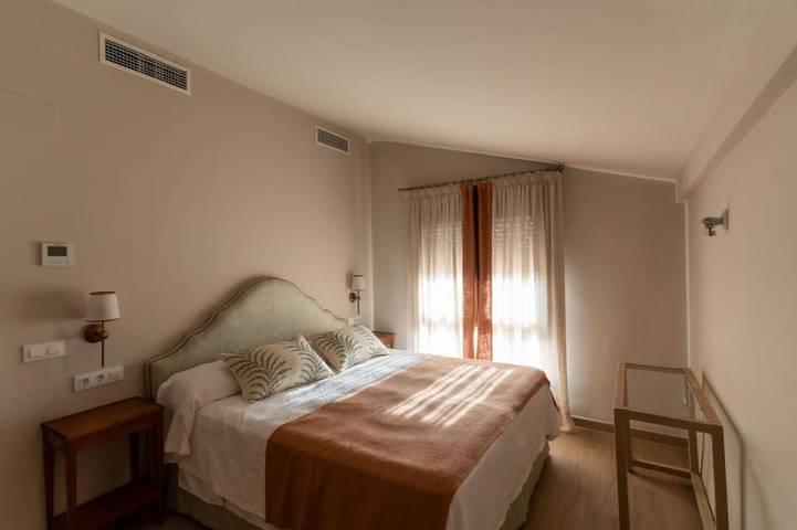 Casa rural para 21 personas, con terraza y piscina además de jardín y piscina para niños en Posadas
