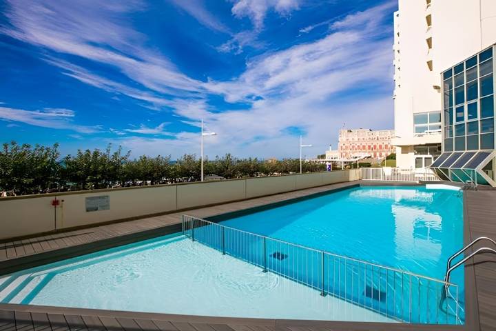 Vakantiewoning voor 2 personen, met balkon en zwembad in Biarritz