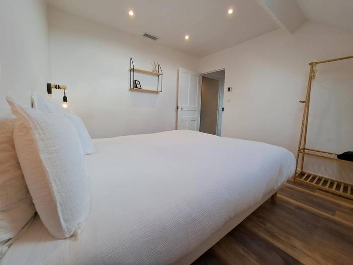 Location de vacances pour 6 personnes, avec jardin ainsi que sauna et jacuzzi, animaux acceptés à Ruffey-lès-Beaune - 4