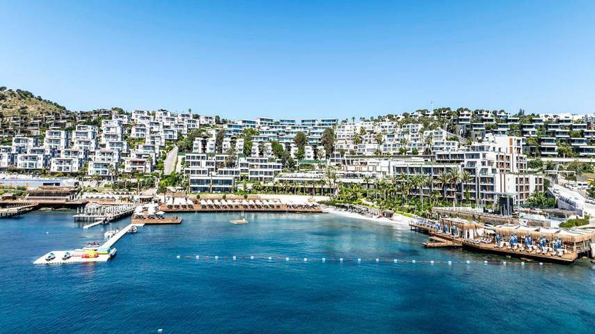Hôtel pour 4 personnes, avec jacuzzi et jardin ainsi que sauna et piscine
