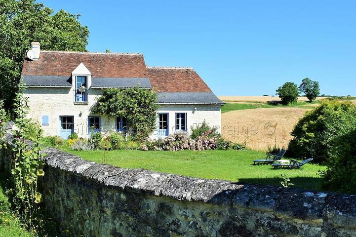 Gîte pour 4 personnes, avec terrasse et jardin à Crissay-sur-Manse