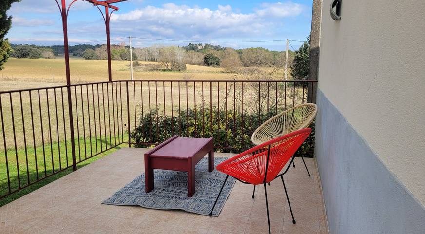 Location de vacances pour 2 personnes, avec piscine et jardin à Rousson - 2