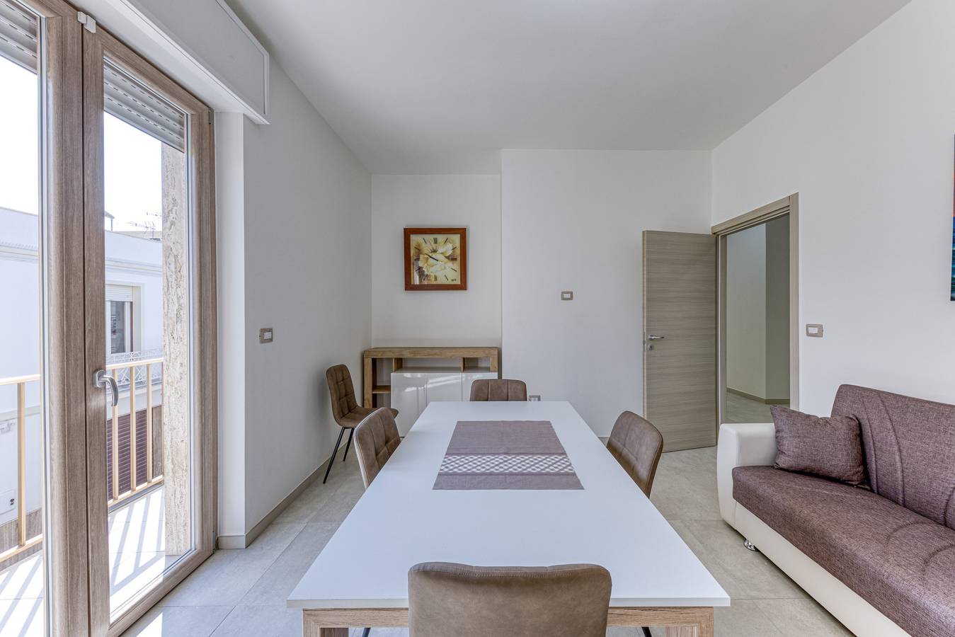 Apartamento entero, Apartamento "Messapica Rooms" cerca del centro de la ciudad con balcón y Wi-Fi in Ugento, Golfo de Tarento