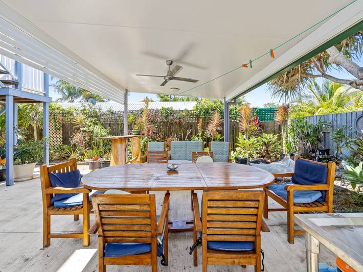 Apartamento entero, La pequeña cabaña azul - Apartamento de abuelas de Marcoola in Mudjimba, Sunshine Coast