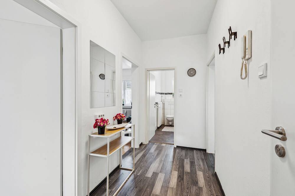 Ganze Wohnung, Gute Lage, Ideal für Monteure, Messegäste, 3 Schlafzimmer, Smarttv in Velbert, Kreis Mettmann