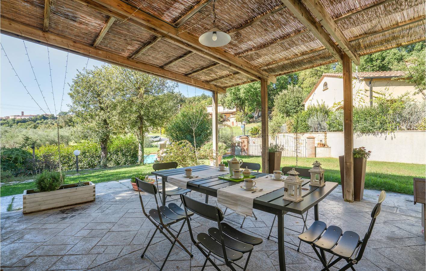 Monteverdi Apartment: Pool, Garten, Küche und Parkplatz in Monteverdi Marittimo, Etruskische Küste