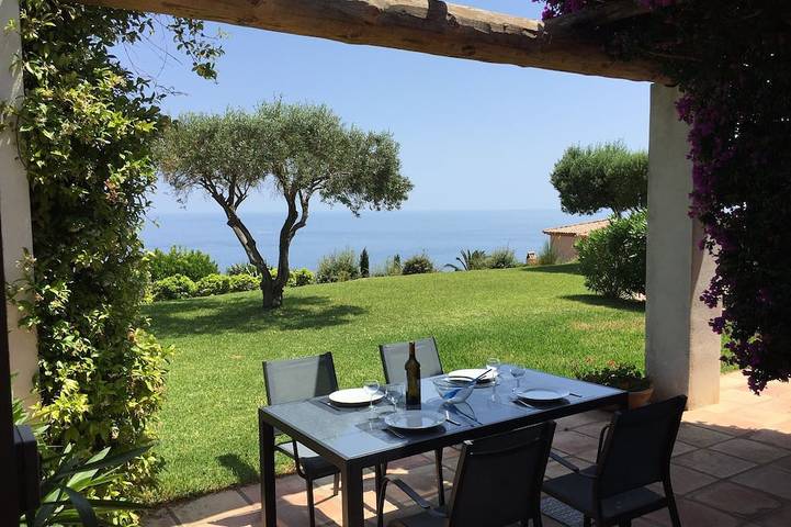 Appartement de vacances pour 3 personnes, avec jardin et terrasse