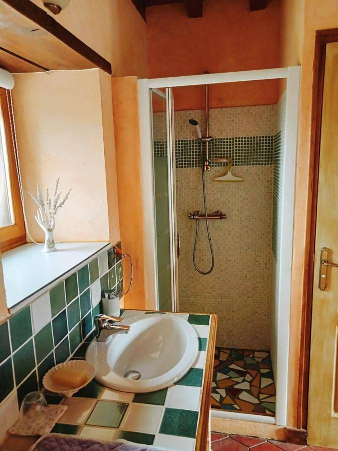 Location de vacances pour 4 personnes, avec vue et terrasse à Flavigny-sur-Ozerain - 2