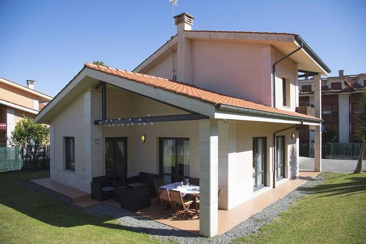 Casa de vacaciones para 8 personas, con balcón y jardín - 1