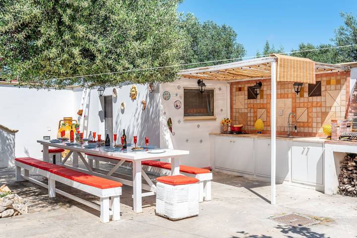 Casa vacanza per 5 persone, con Terrazza e Piscina per bambini a Sava