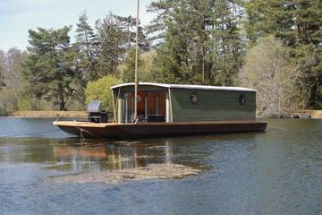 Bateau pour 2 personnes, avec jardin et vue sur le lac en Nouvelle-Aquitaine