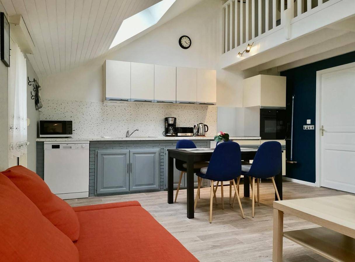 Two-Bedroom House in Vieil-Moutier, Région de Boulogne-sur-Mer