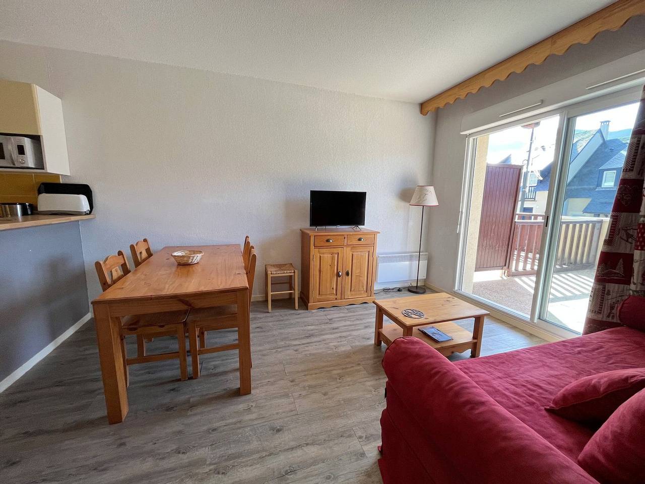 Ganze Wohnung, T2-Wohnung mit Terrasse und Spassio-Zugang, pistennah, 6 Pers, haustierfreundlich in Peyragudes, Französische Pyrenäen