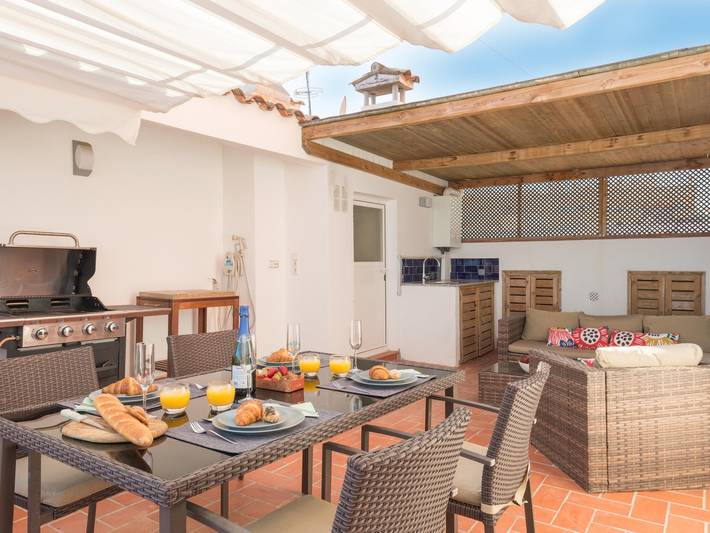 Appartement de vacances entier, Appartement de vacances pour 5 personnes avec balcon/terrasse in Vilanova i la Geltrú, Garraf