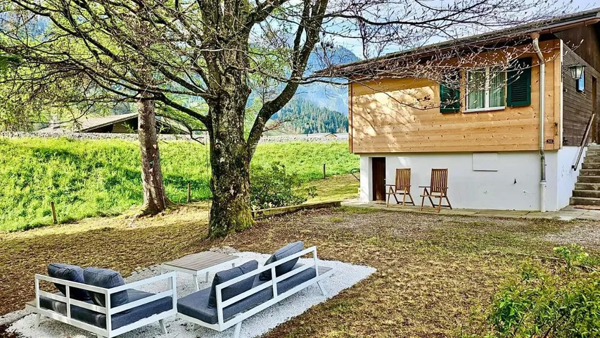 Ferienwohnung für 6 Personen, mit Terrasse und Garten - 1