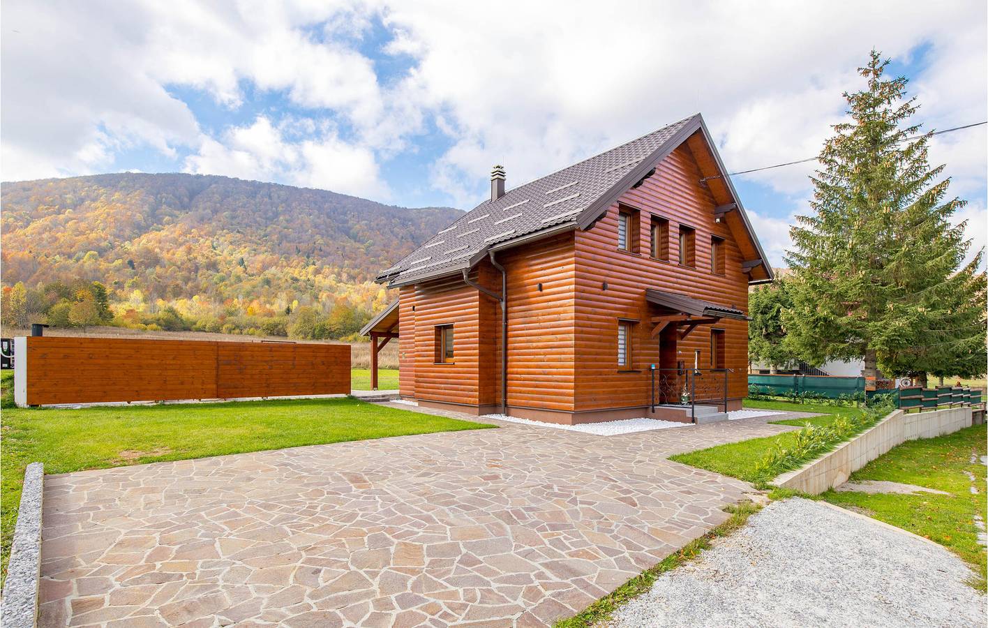 Holiday home for 7 people with terrace in Mrkopalj, Primorje-Gorski Kotar