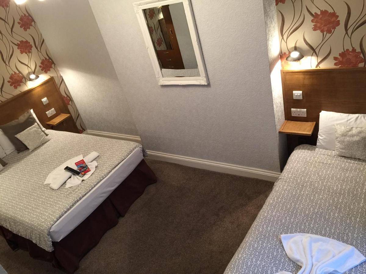 Charlotte Guest House in Camden, London
