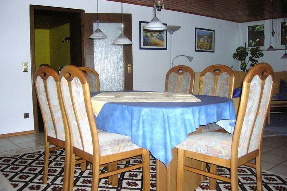Ganze Wohnung, Ferienwohnung Brück - 4-Bettwohnung in Annweiler, Südliche Weinstraße