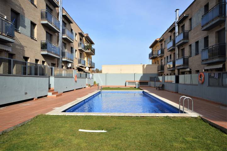 Ferienwohnung für 6 Personen, mit Garten und Terrasse sowie Pool und Ausblick - 1