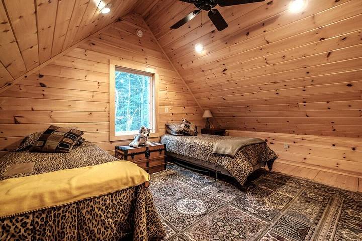 Vacation rental for 4 people, with garden and terrace in Maine
