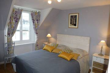 Gîte pour 3 personnes, avec jardin dans Plage Longchamp