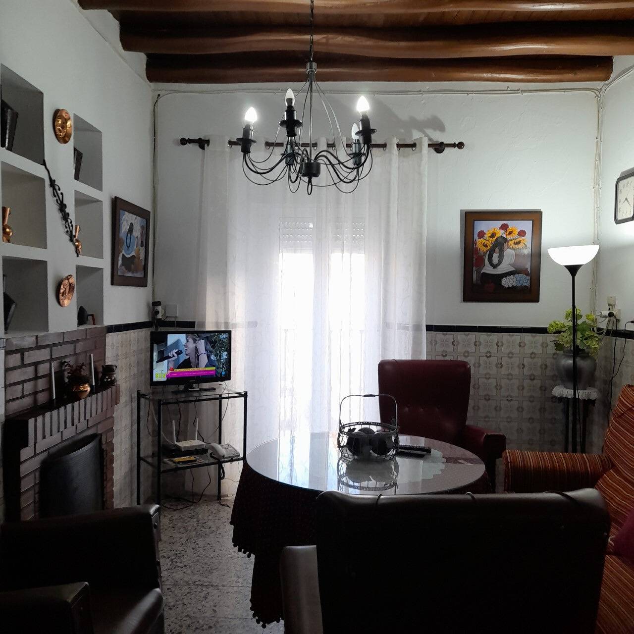 Casa Loren con vistas a la montaña, Wi-Fi y terraza in Encinasola, Sierra de Aracena y Picos de Aroche