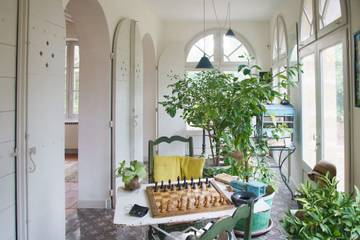 Location de vacances pour 8 personnes, avec jardin et terrasse à Lourmarin