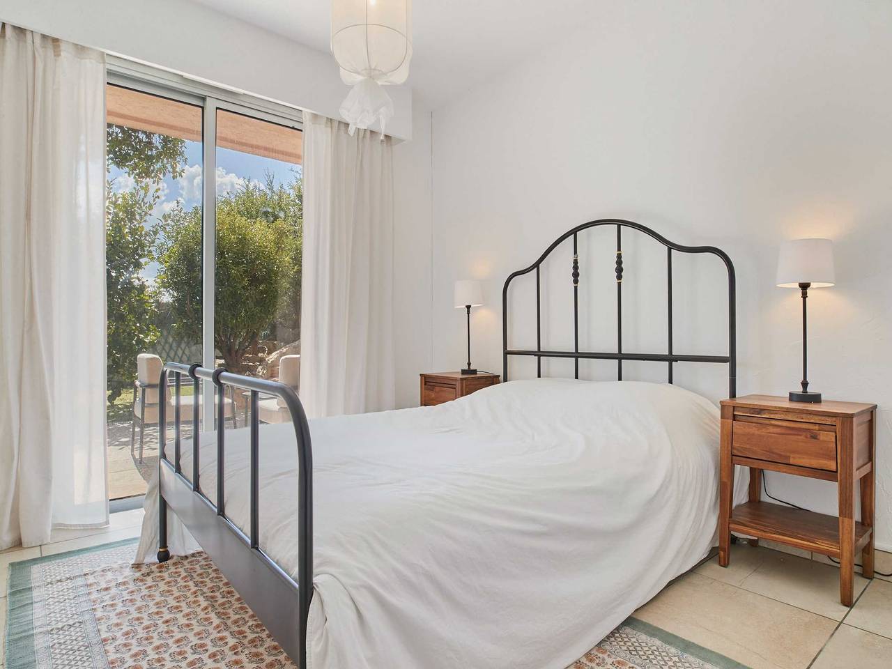Villa mit Klimaanlage, Pool und Whirlpool, 3 Schlafzimmer/6 Personen – Vallauris in Vallauris, Mittelmeerküste (Frankreich)