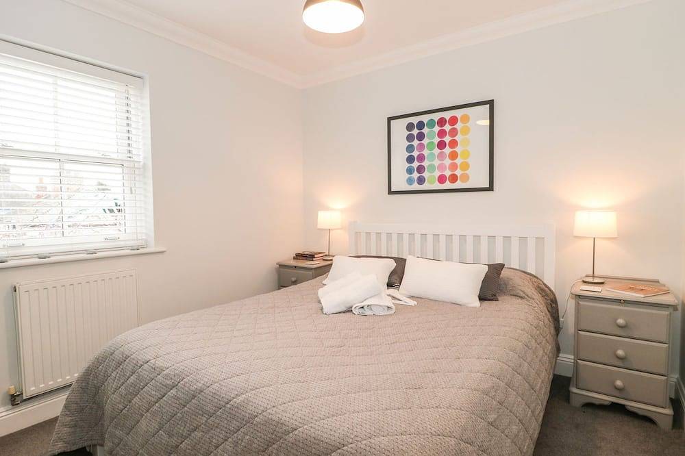 9A Wick Lane, family friendly, with a garden in Christchurch in Christchurch, Dorset