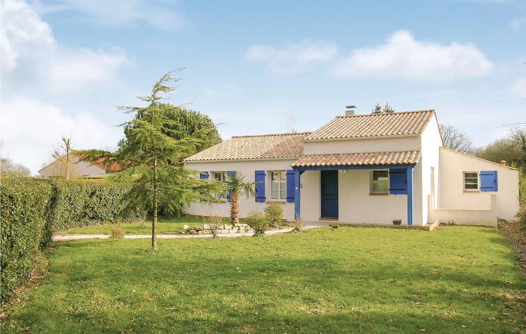 Gîte pour 7 personnes, avec jardin ainsi que terrasse et piscine, adapté aux familles à Saint-Maixent-sur-Vie