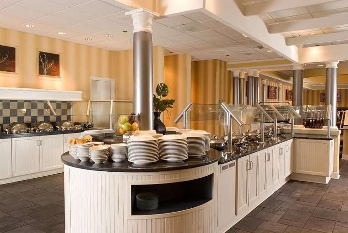 Hotel for 2 people, with pool in Gwinnett County