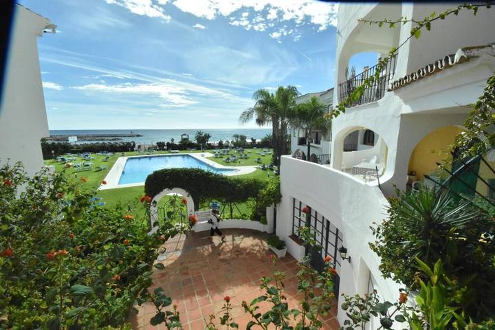 Vakantieappartement voor 5 personen, with uitzicht and zwembad as well as tuin - 1