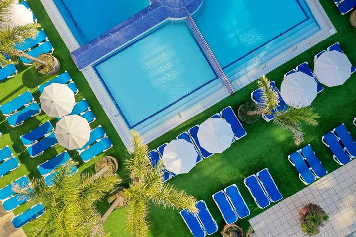 Hôtel pour 2 personnes, avec piscine et terrasse