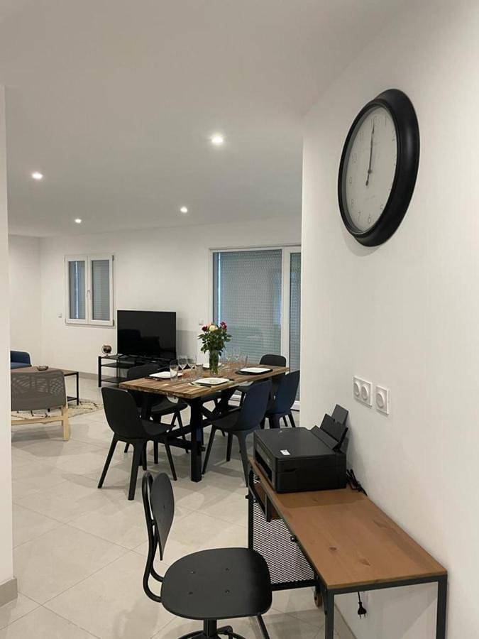 Location de vacances pour 8 personnes, avec balcon dans Lancrans - 2