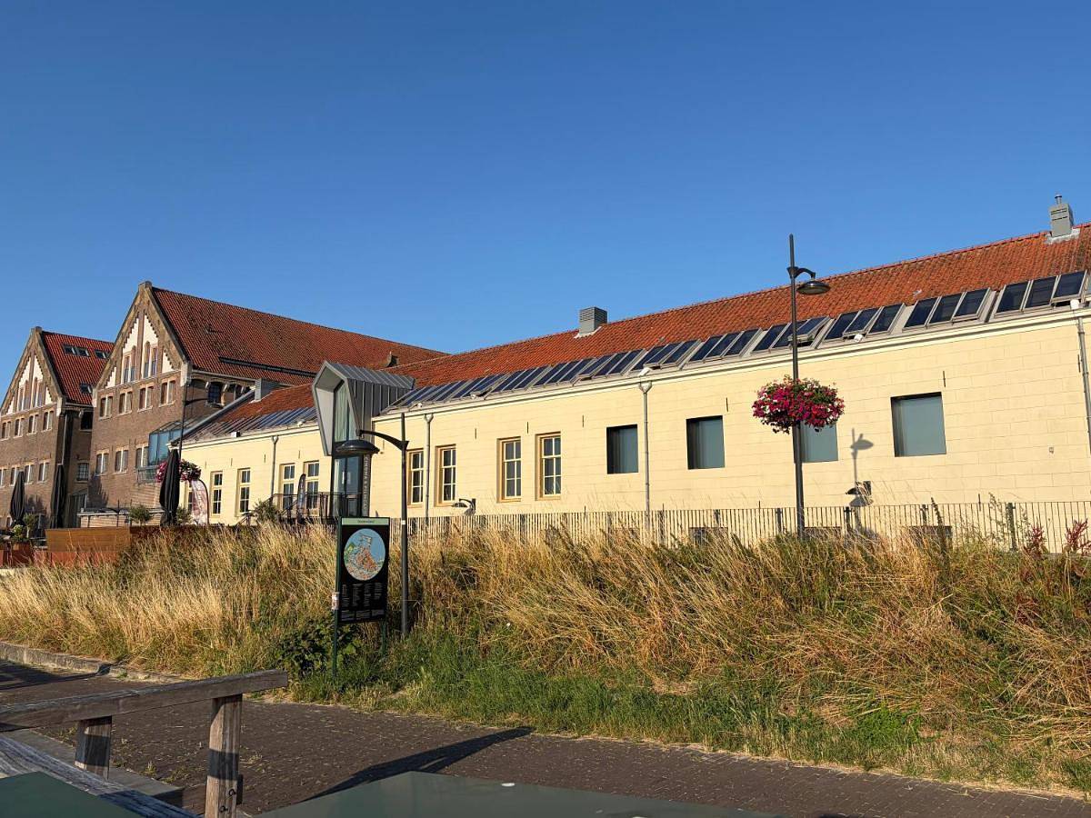 Hotel Oostereiland in Hoorn, Markermeer