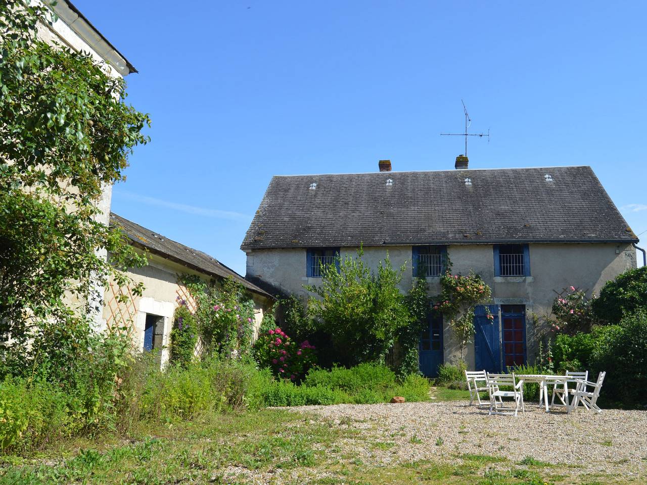 18th Century Family House with Private Garden in Nature, Near Châteauroux in Saint-Maur (Indre), Châteauroux region