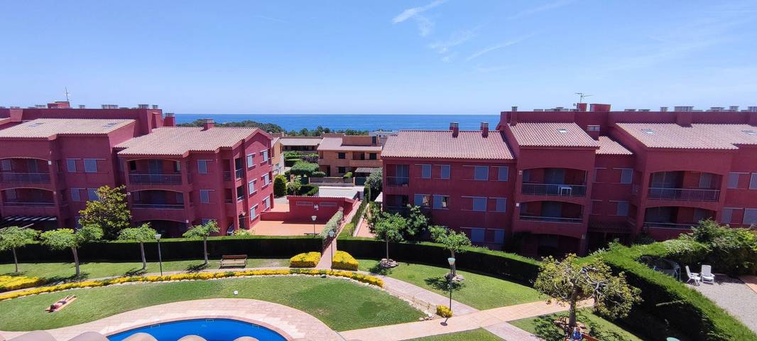 Gîte pour 8 personnes, avec balcon ainsi que vue et piscine à Calafat - 4