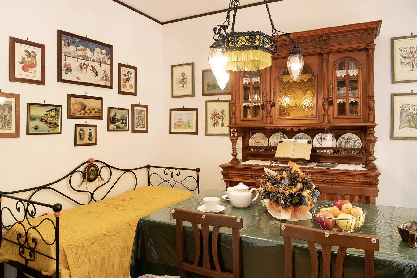 Hel lägenhet, Beautiful "Iris Apartment," in Piedmont, with shared pool, garden and sauna in Cisterna d'Asti, Asti provins
