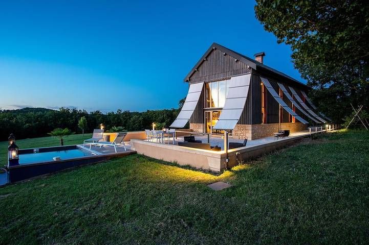 Location de vacances pour 4 personnes, avec Terrasse et Jardin à Peyrillac-et-Millac