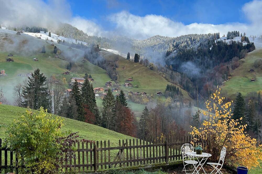 Engel Ingold Lodge - Romantisches Ferienhaus in der Jungfrau Region in Habkern, Berner Oberland
