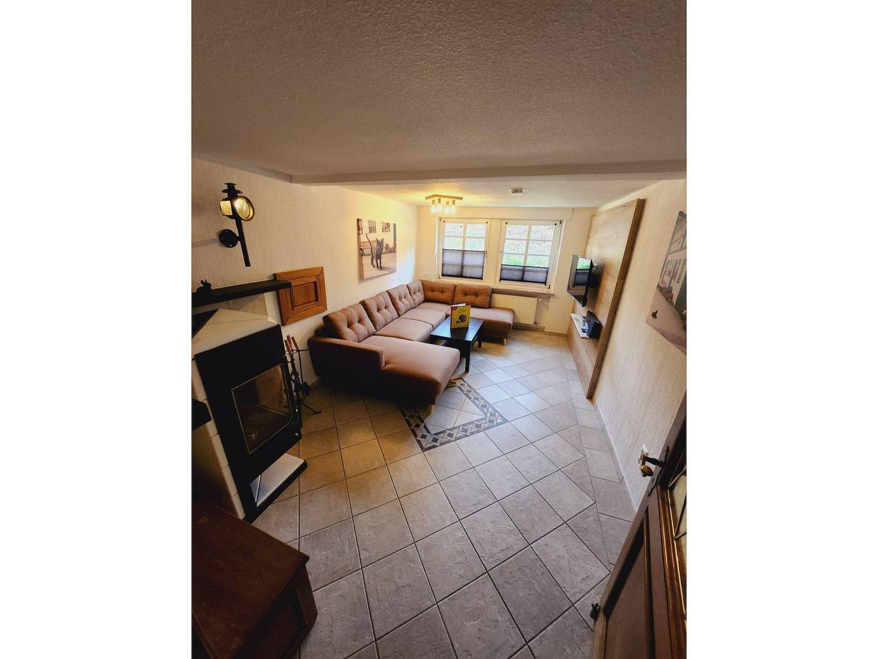 Entire apartment, Apartment 'Katze' with Shared Terrace, Shared Garden and Wi-Fi in Lenne (Schmallenberg), Schmallenberg