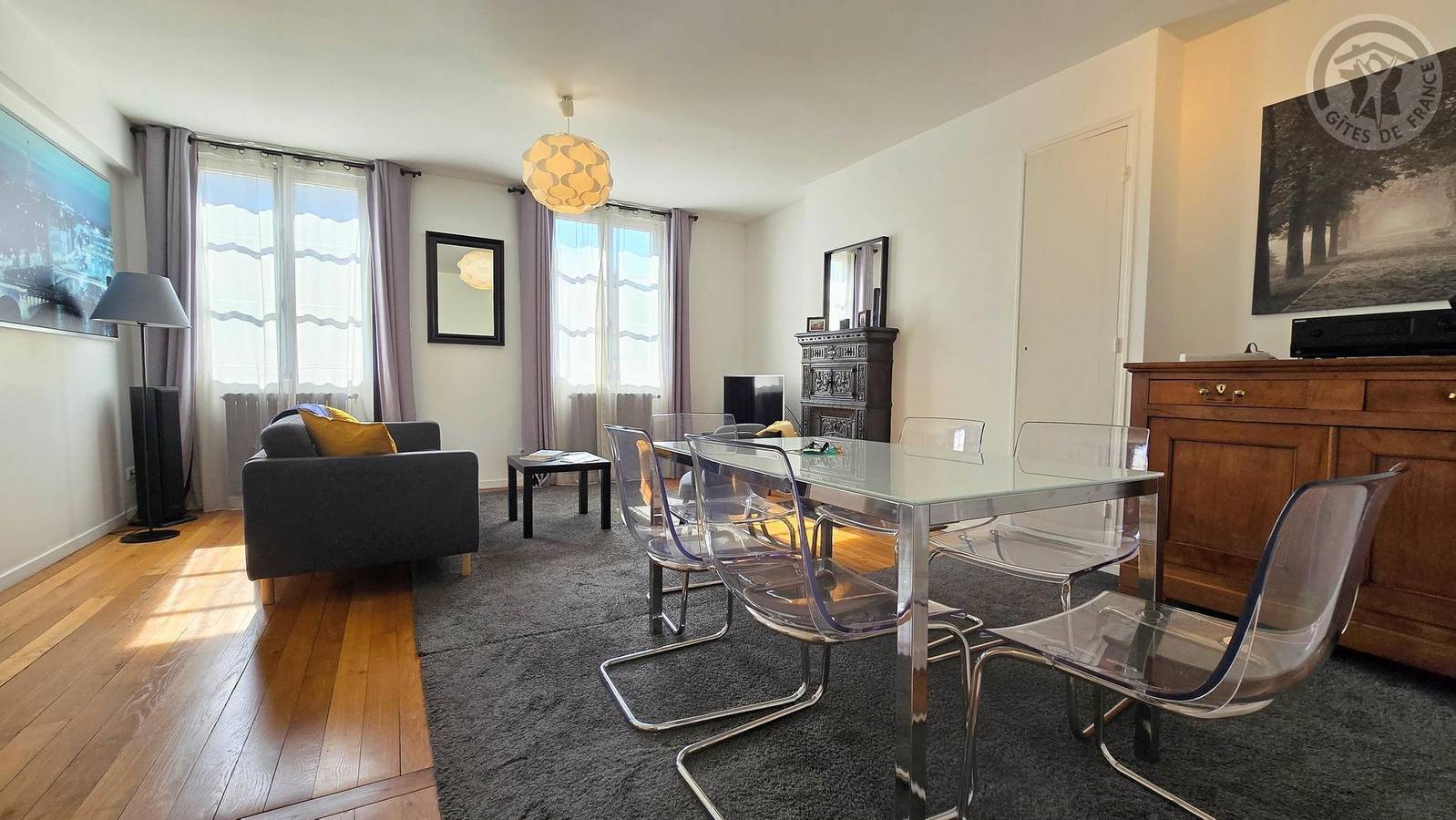 Côté Versailles-Château-Rive-Gauche in Versalles, Yvelines