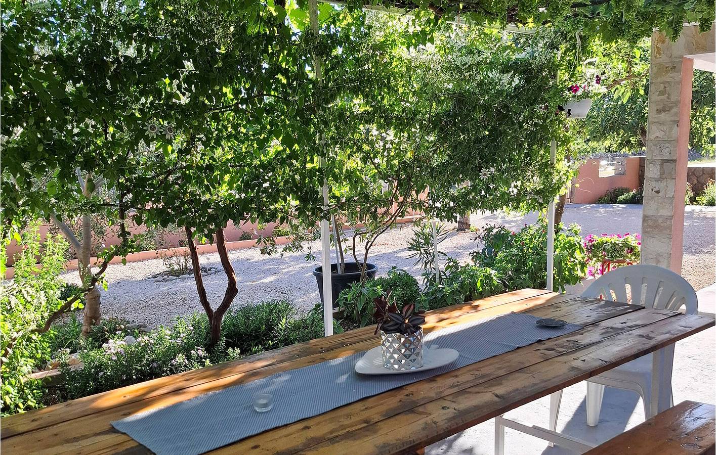 Ganze Ferienwohnung, Ferienwohnung für 6 Personen mit Terrasse in Maslenica, Zadar