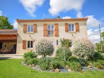 Holiday Rental for 11 People in Bassoues, Gers, Photo 1