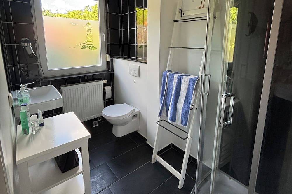 Ganze Wohnung, Uns Huus Maike  ruhige, gemütliche Ferienwohnung an der Wohlenberger Wiek in Hohenkirchen, Nordwestmecklenburg (Wismar und Umgebung)