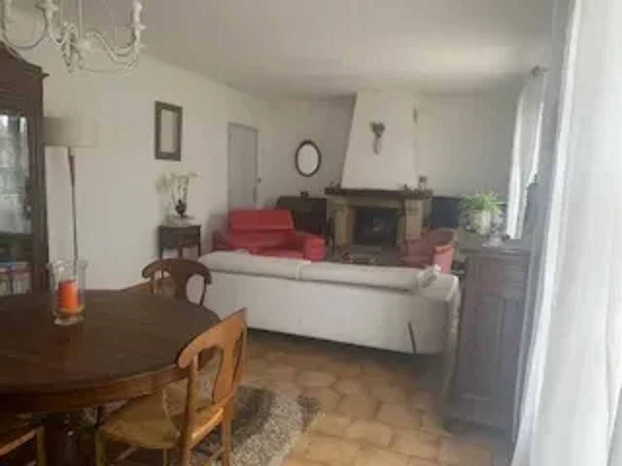 Villa familiale avec piscine à Milhaud - 100 m² in Milhaud, Région de Nîmes